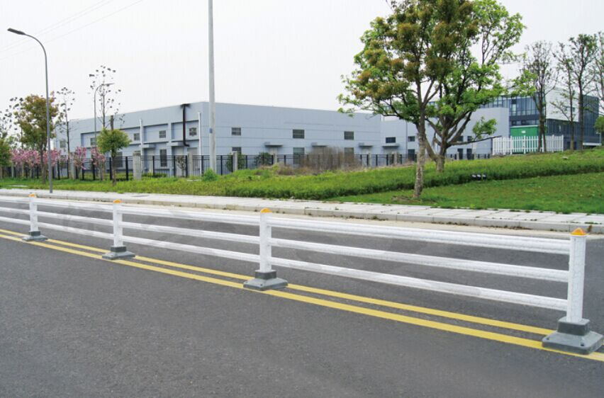 三横杆护栏